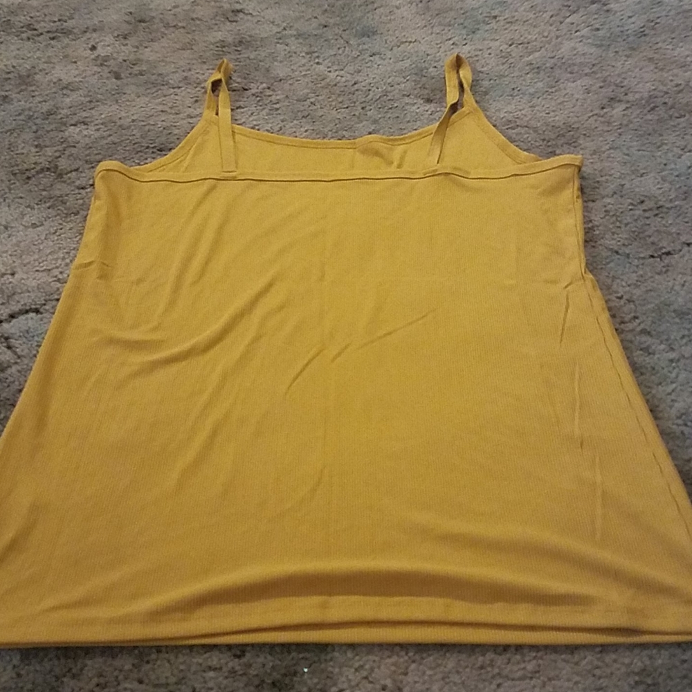 Spaghetti strap shirt